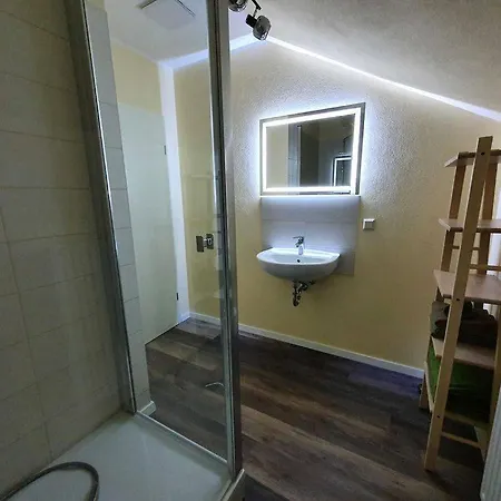 Am Bahnhof Apartmán *